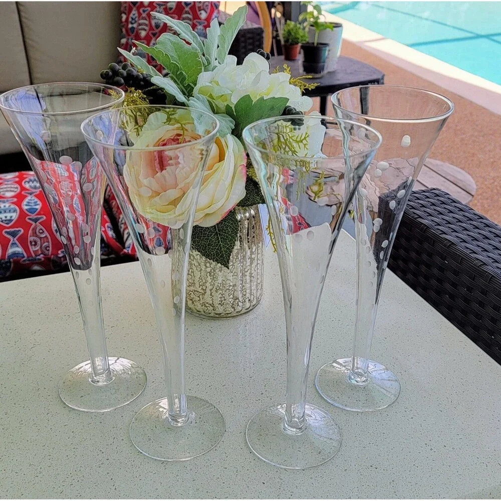 Set of 4 Polka Dot Etched Hollow Stemmed Champagne Flutes 9.75